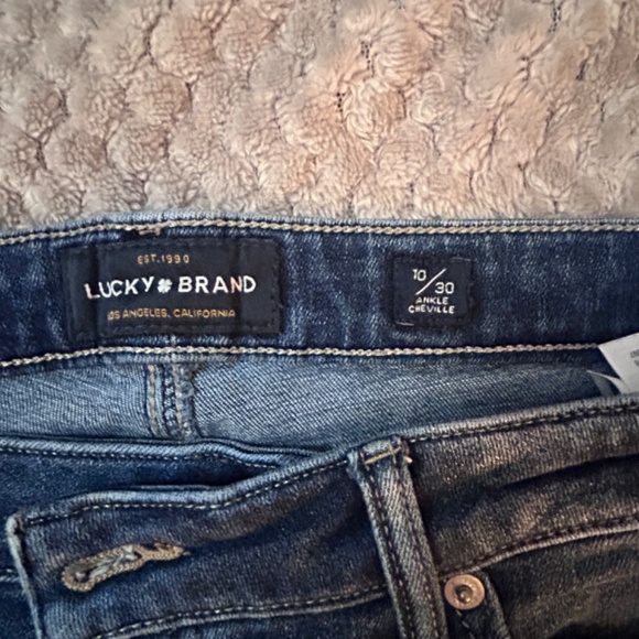 Lucky Brand Ankle Jeans size 10/30 - Picture 2 of 5